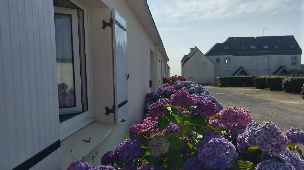 À moins de 100 mètres de la mer a la pointe de Trevignon Trégunc Apartamento