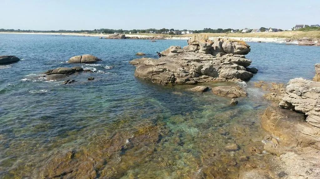 À moins de 100 mètres de la mer a la pointe de Trevignon Trégunc 0*,